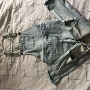 Forever 21 light blue ripped overalls